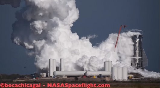 АҚШ-та сынақ кезінде SpaceX компаниясының зымыраны жарылды