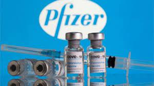 Ғалымдар Pfizer вакцинасының үшінші дозасының нәтижелігін дәлелдеді